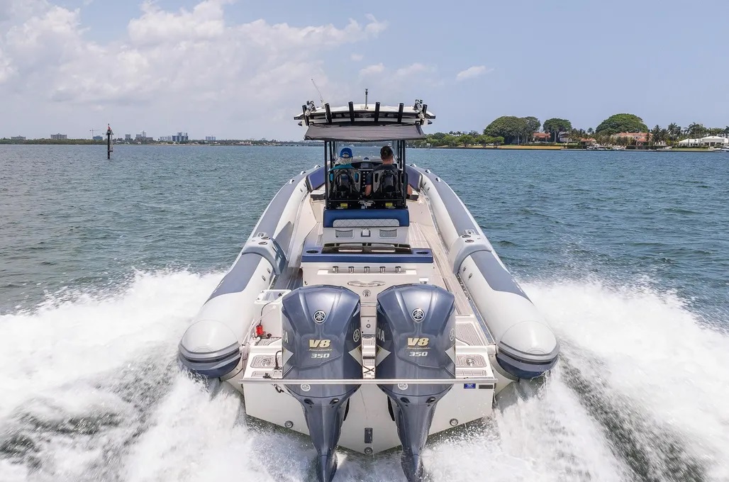 COLT 35 Rigid Inflatable with twin Yamaha outboards - Image 7