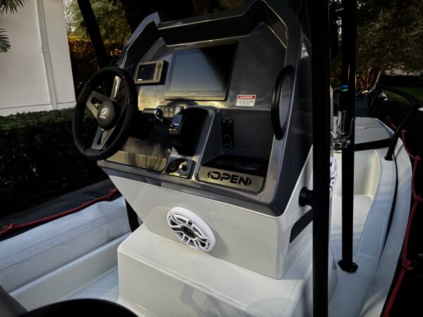 Pre-Owned 2020 Zodiac Open 7 - Image 9